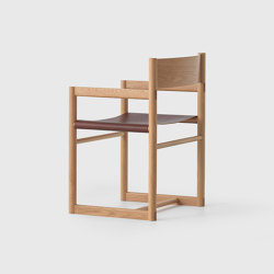 Passenger Chair - Natural with Mustang | Sessel | Resident