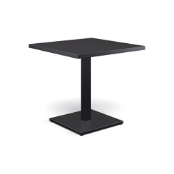 Round 2/4 seats square table | 473 | Dining tables | EMU Group
