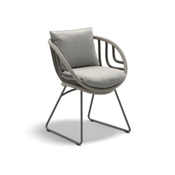 KIDA Armlehnstuhl | Stühle | DEDON