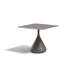 SATELLITE Low Dining Table | Bistro tables | DEDON
