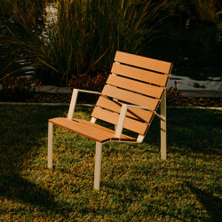 Harpo | Outdoor Longue Chair | 4-leg base | Urbidermis
