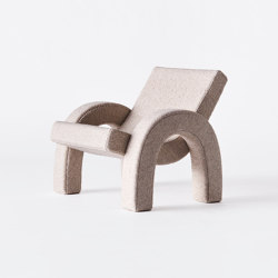 Arco Lounge Chair Boucle Natural | open base | Dustydeco
