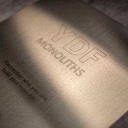 Decorative panels in metal | Plaques de métal | YDF