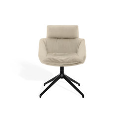 FAYE Side chair with low armrests