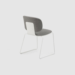 STUDIO Chair with skid frame | Chaises | Bene