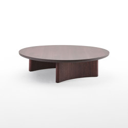 Dew Coffee Table | open base | Arco