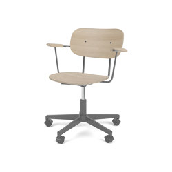 Co Task Chair W. Armrest | Star Base w. Casters, Black Aluminium | Veneer Seat and Back | Natural Oak | Arbeitshocker | Audo Copenhagen