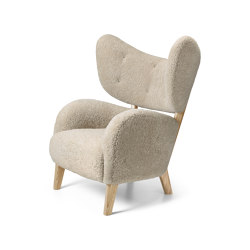 My Own Chair Sheepskin Moonlight/Natural Oak | Armchairs | Audo Copenhagen