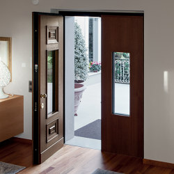 Evolution | Porta blindata con cerniere a vista che soddisfa ogni richiesta di personalizzazione. | Entrance doors | Oikos – Architetture d’ingresso