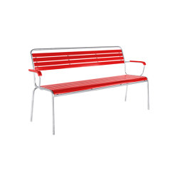 Slatted bench Rigi with armrest | open base | Schaffner AG
