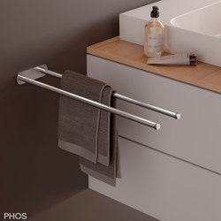 Toallero doble con juntas tóricas junto al lavabo | Estanterías toallas | PHOS Design