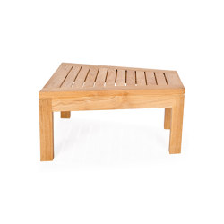 Dotty Teak Triangle Table | Tables d'appoint | Roolf Outdoor Living