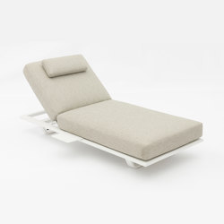 Spa Sunlounger, White Frame | Bains de soleil | Design Pergola