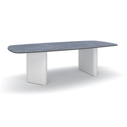 Tali Dining Table 305x120cm, Sintered Stone Top | Tables de repas | Design Pergola