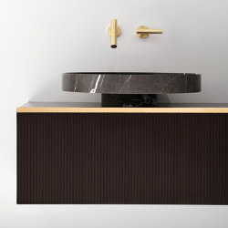 Eccentrico | 1-drawer unit with ribbed wood fronts and countertop sink in marble or Cristalplant, 160cm length | Waschtischunterschränke | Falper