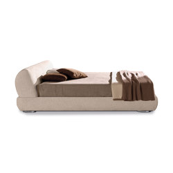 Supermoon Bed | Beds | Minotti