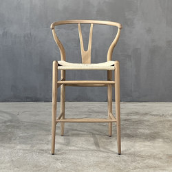 Classics | The Layla Counterstool Oak