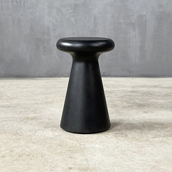 Brutal | Glazed Charchoal 30 Side Table | Tavolini alti | Set Collection