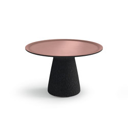 Foster 620 Side Table | Tables d'appoint | Walter K.