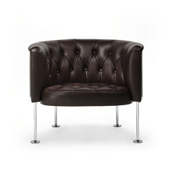 Haussmann Armchair | Armchairs | Walter K.