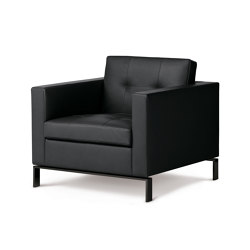 Modern Icons: Foster 502 Armchair | Sessel | Walter K.