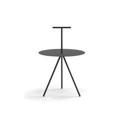 Trino Outdoor  modelo T | Side tables | viccarbe