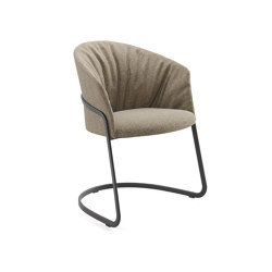 Copa chair - cantilever base & soft upholstery | Sedie | viccarbe