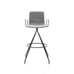 Klip stool - swivel base bar height & lined upholstery | Bar stools | viccarbe