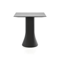 Mesa Cambio 80X80 H74 | Dining tables | viccarbe