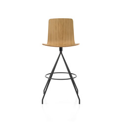 Klip stool - swivel base bar height & stained seat | Barhocker | viccarbe