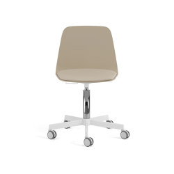 Maarten Plastic chair - five casters base with cushion | Chaises | viccarbe