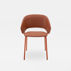 Icon & Icon Outdoor 7500 | Chairs | Mara