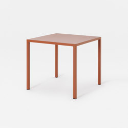 Ivo 222 | Bistro tables | Mara