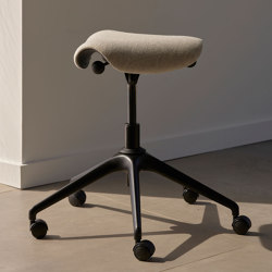 Active Pony | Swivel stools | Humanscale