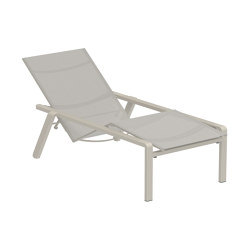 Alura chaise longue | Bains de soleil | Royal Botania