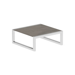 Ninix side table low 90x90cm | Tavolini alti | Royal Botania