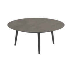 Styletto high lounge table 120cm round | Mesas de centro | Royal Botania