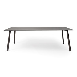 Jamaika | Dining tables | Kluskens Meubelcreaties