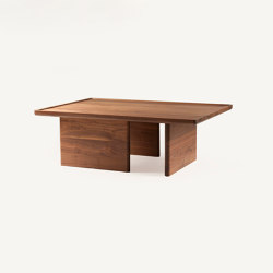 Asymmetric Occasional Table | Couchtische | BassamFellows