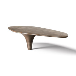 FLOW | Oval solid wood dining table