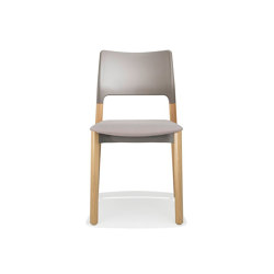 Arn chair on 4 wooden legs | Chairs | Kusch+Co