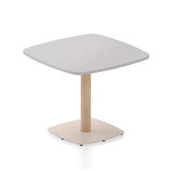 Embla Tisch quadratisch/rechteckig bombiert | Dining tables | Kusch+Co