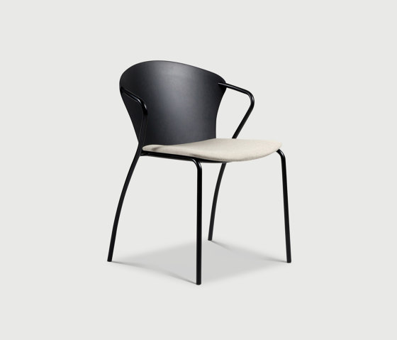 Bessi | Sedie | House of Finn Juhl - Onecollection