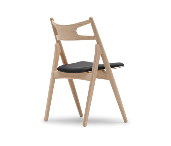 CH29P | Sawbuck Chair | Chaises | Carl Hansen & Søn