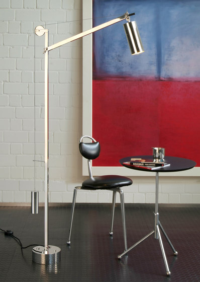 BH23 Bauhaus Floor lamp | Lámparas de pie | Tecnolumen