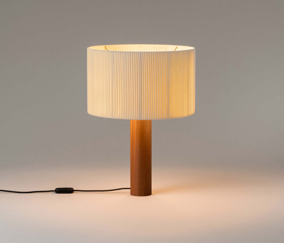 Moragas | Table Lamp | Lampade tavolo | Santa & Cole