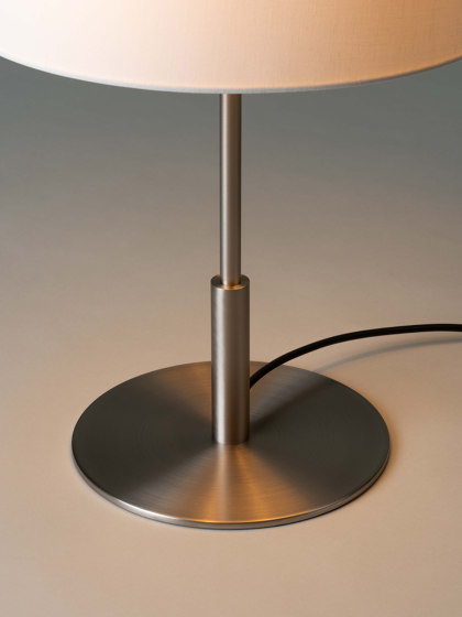 Diana Menor | Table Lamp | Tischleuchten | Santa & Cole