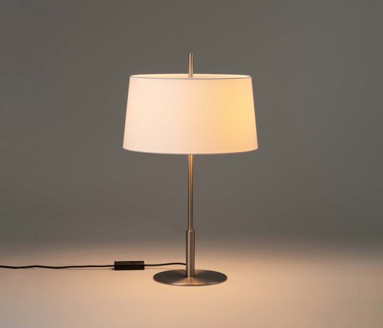 Diana Menor | Table Lamp | Luminaires de table | Santa & Cole