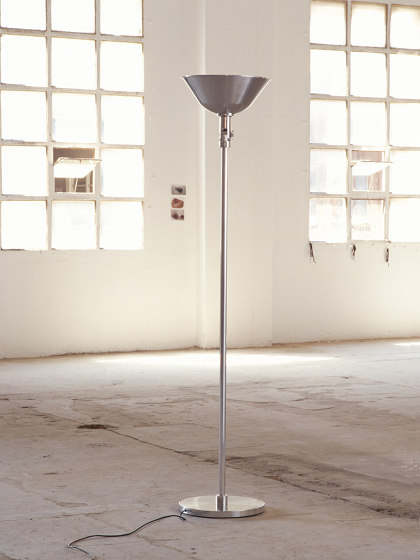 GATCPAC | Floor Lamp | Free-standing lights | Santa & Cole