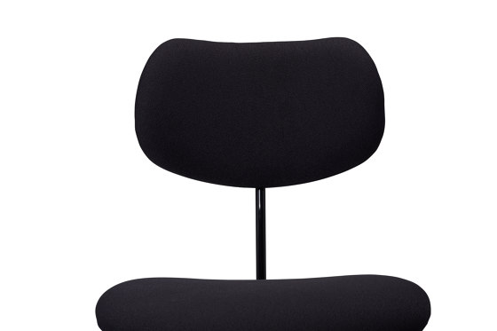 Musician’s Chair | Model 7101200 | Chaises | Wilde + Spieth